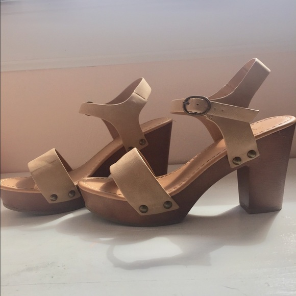 Tan Wedge Heels - Picture 2 of 3